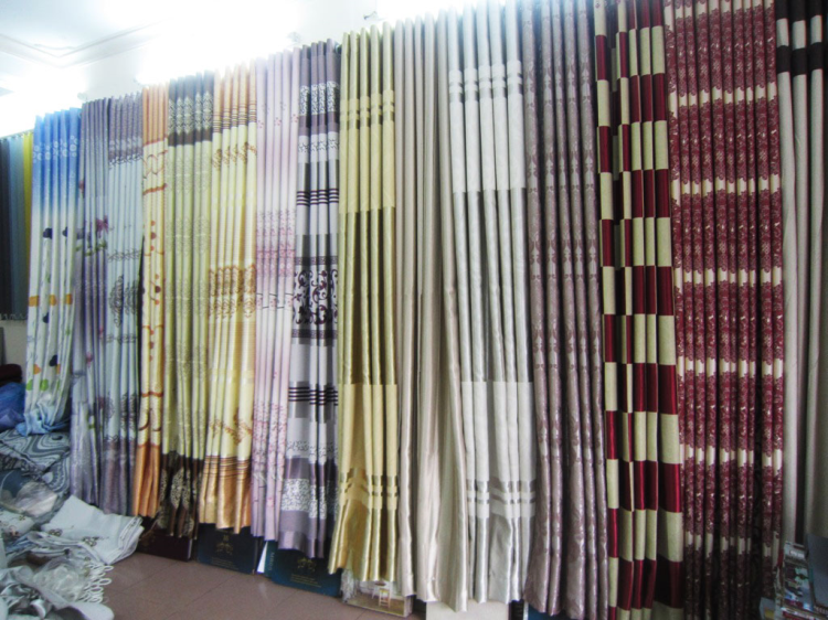 Sự kết hợp hoàn hảo của vải chất lượng cao và thiết kế đơn giản tinh tế đã tạo nên những chiếc rèm màn siêu đẹp mắt mà bạn không thể bỏ qua. Hãy để chiếc rèm màn của chúng tôi giúp bạn tạo nên sự khác biệt cho căn phòng của mình.